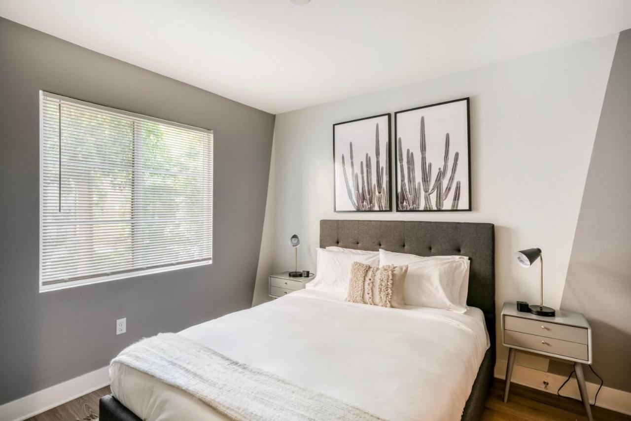 Apartment North Hollywood 3br Walk To Restaurants Art Lax-1163